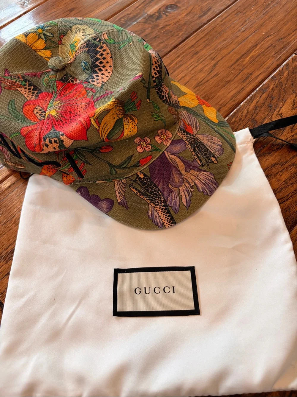Gucci Flora Snake “Loved” baseball cap. 2018 Collection